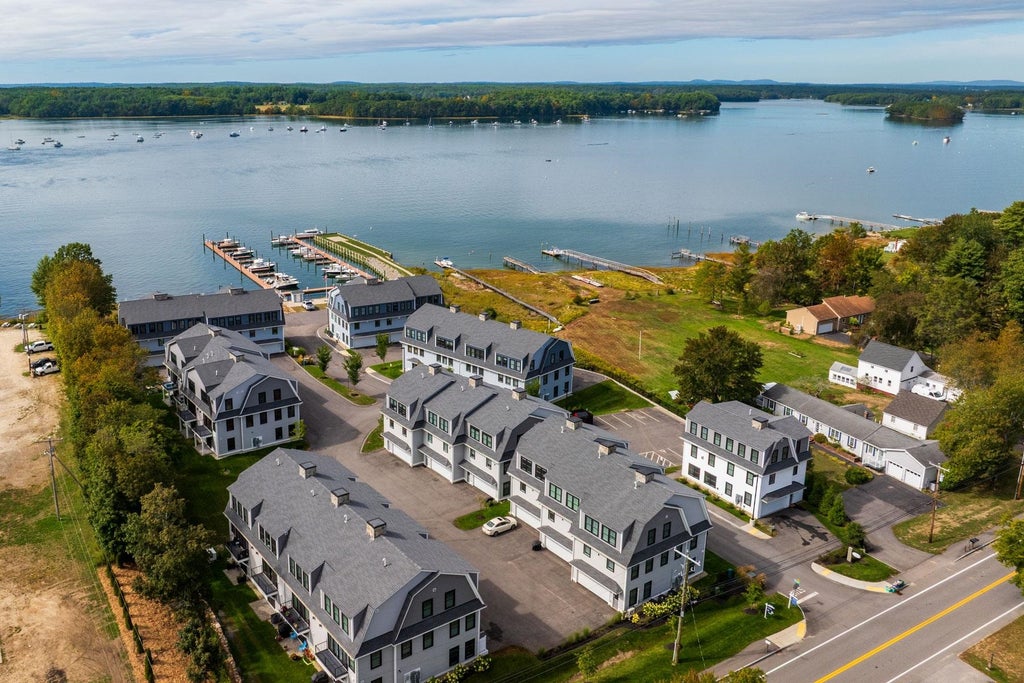 Photo of 25 LITTLE BAY Drive #25, Dover, NH 03820 (MLS # 5111762)
