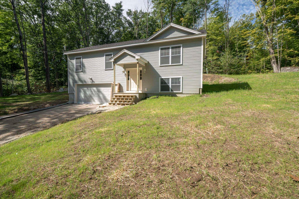Photo of 5 Alpine Way, Hillsborough, NH 03244 (MLS # 5107076)