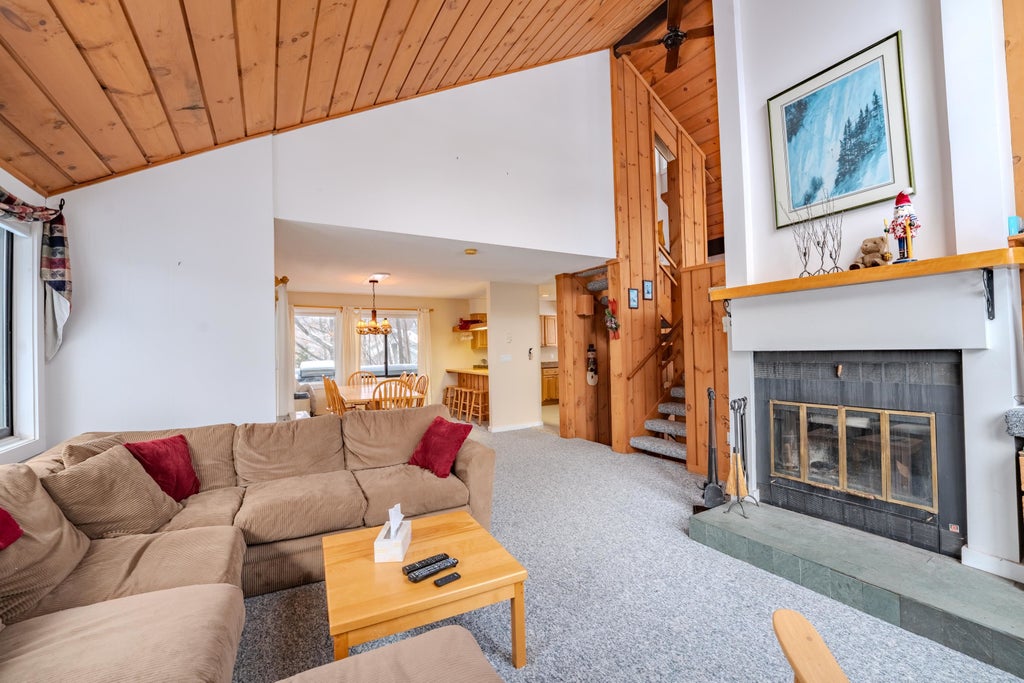 Photo of 3 Big Bear Lane, Lincoln, NH 03251 (MLS # 5066199)