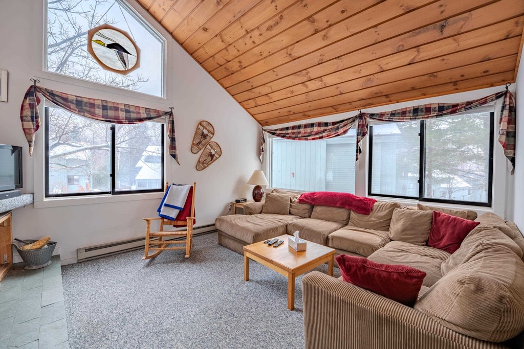 Photo of 3 Big Bear Lane, Lincoln, NH 03251 (MLS # 5066199)