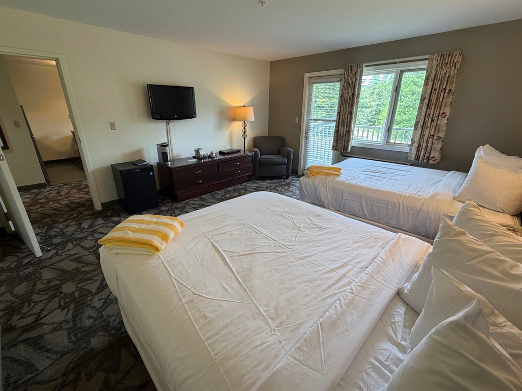 Photo of 106108 Grand Summit Drive #106/108, Bartlett, NH 03812 (MLS # 5097935)