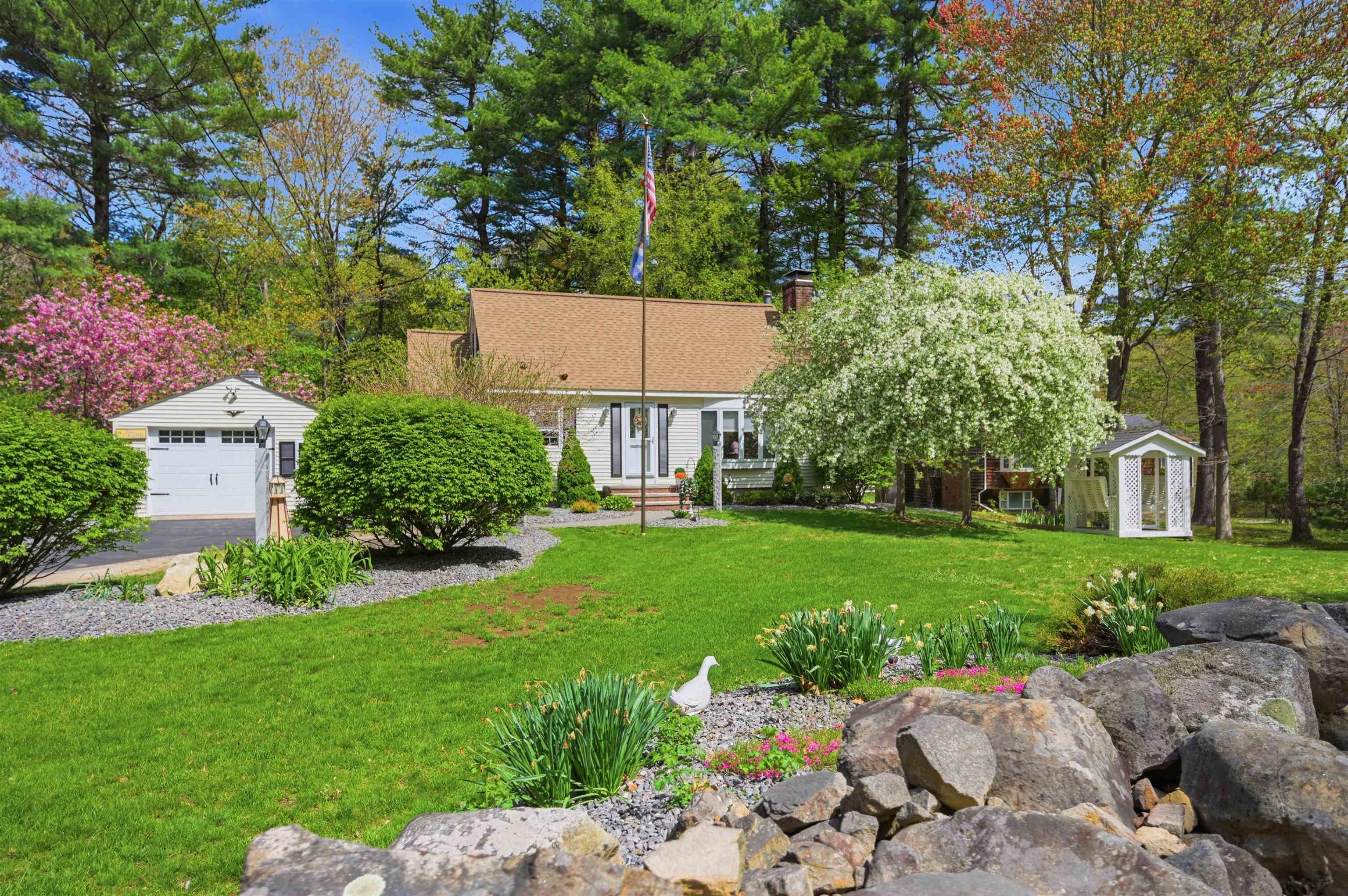 84 Woodridge Road