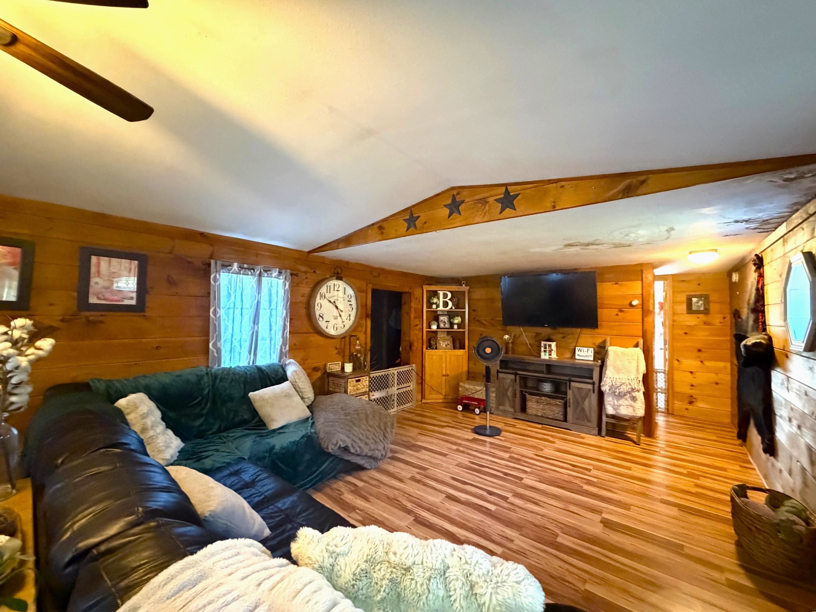 41 Pine Tree Road