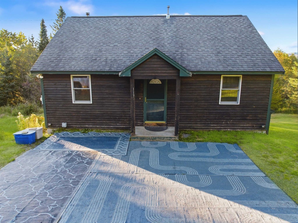 Photo of 117 Daniel Beard Road, Pittsburg, NH 03592 (MLS # 5110656)