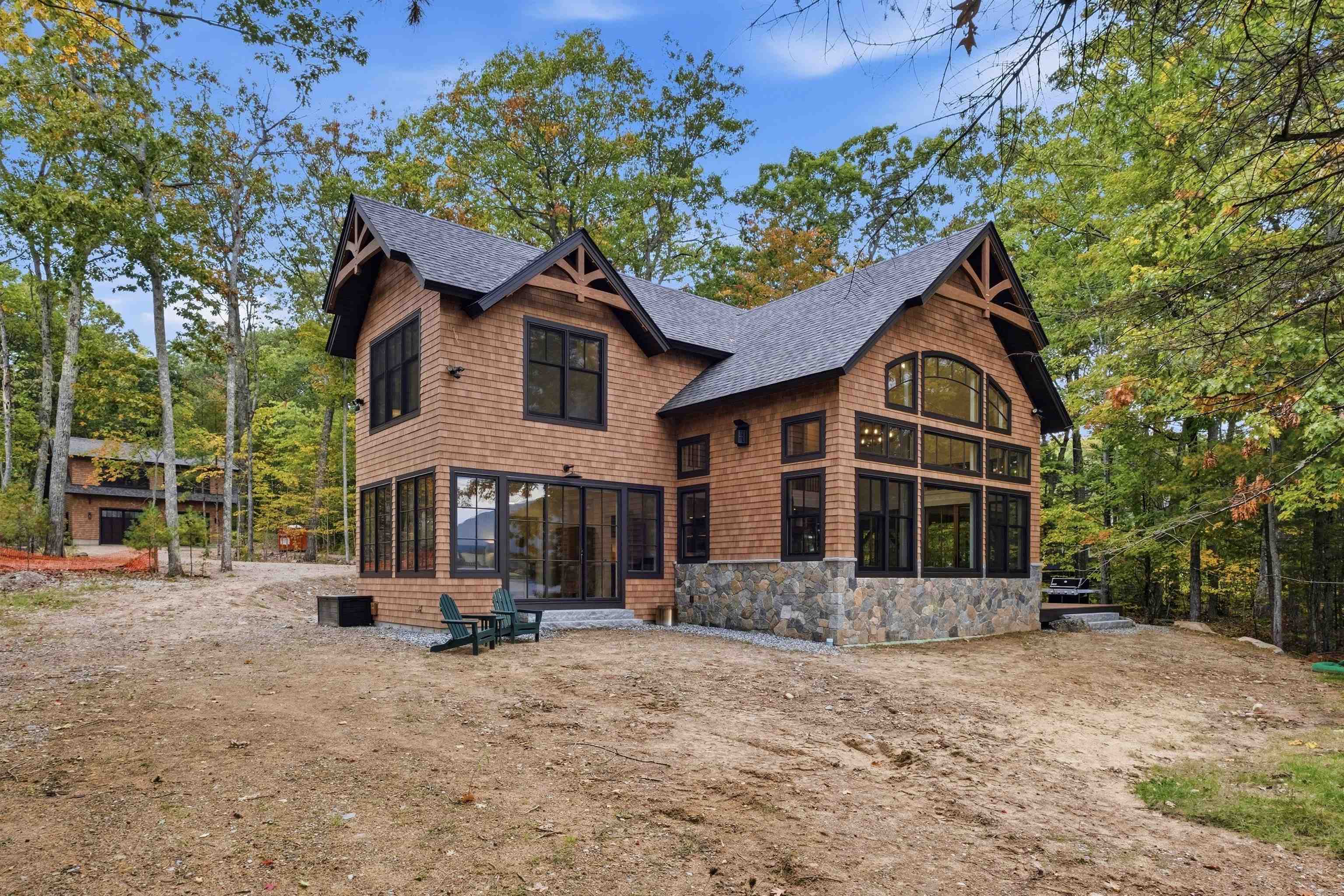 16 Garnet Point Road