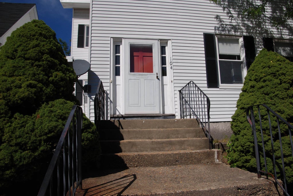 Photo of 104 Prospect Street #2, Manchester, NH 03104 (MLS # 5111240)