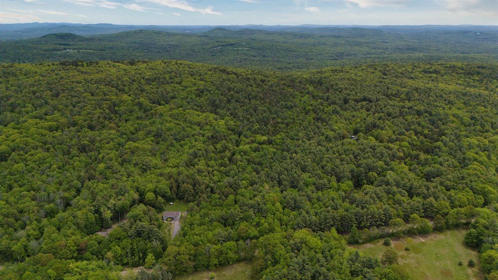 Photo of 13 Beach Pond Road, Wolfeboro, NH 03894 (MLS # 5092400)