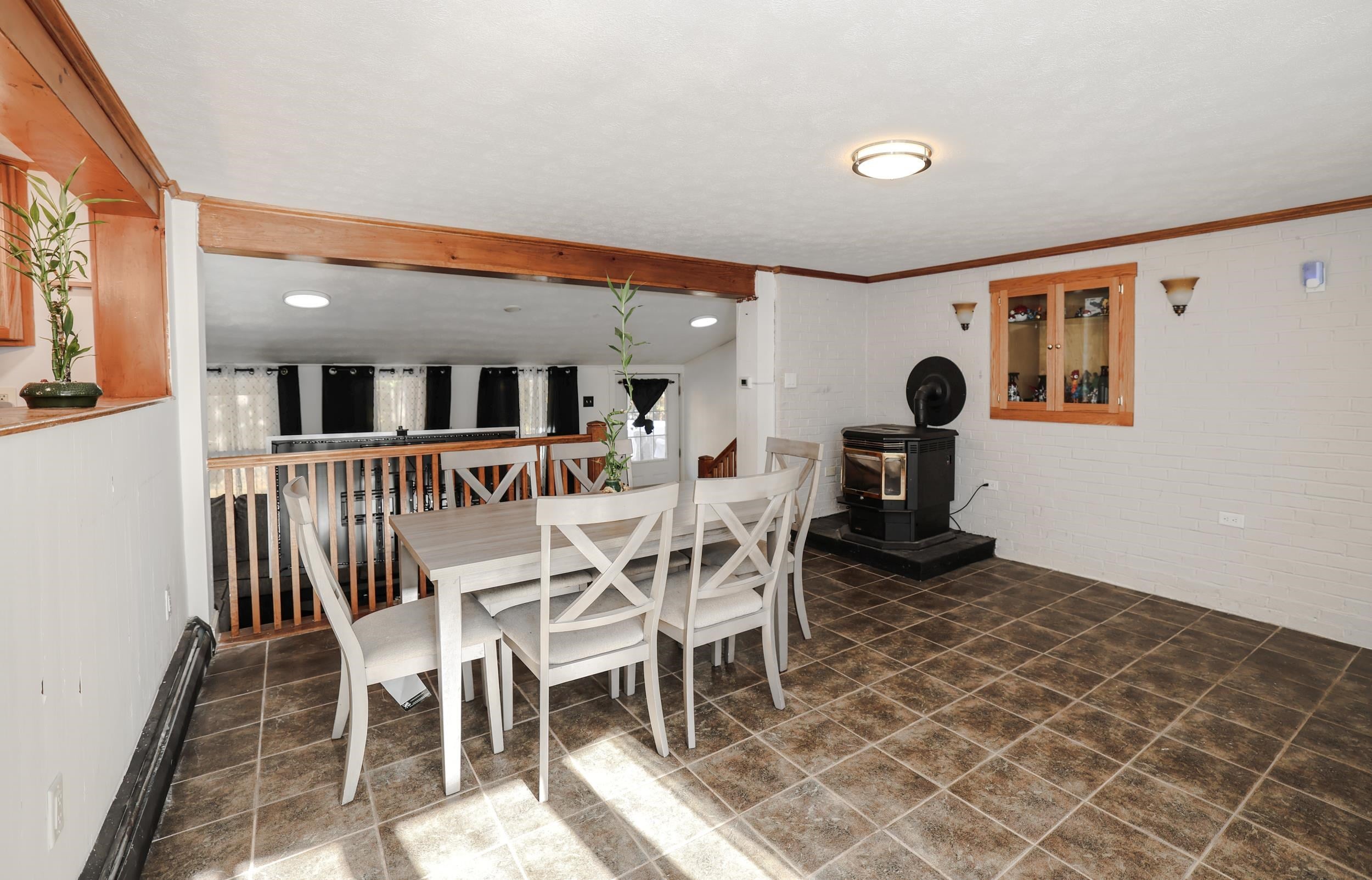 76 Tinker Road