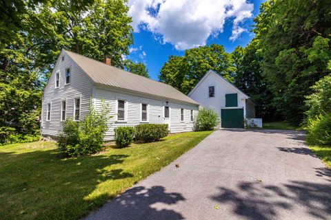Photo of 38 West Main Street, Warner, NH 03278 (MLS # 5099656)