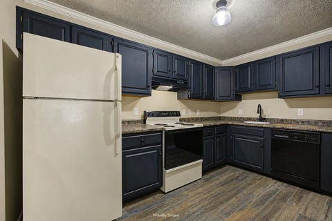 Photo of 5 Bartemus Trail #105, Nashua, NH 03063 (MLS # 5104338)