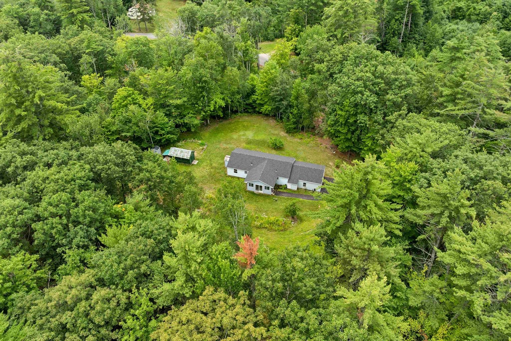 Photo of 410 Sheridan Road, Moultonborough, NH 03254 (MLS # 5102835)