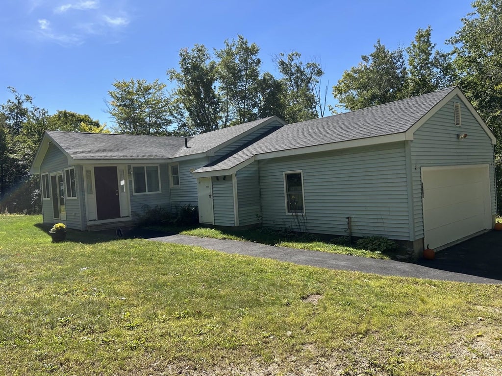 Photo of 410 Sheridan Road, Moultonborough, NH 03254 (MLS # 5102835)