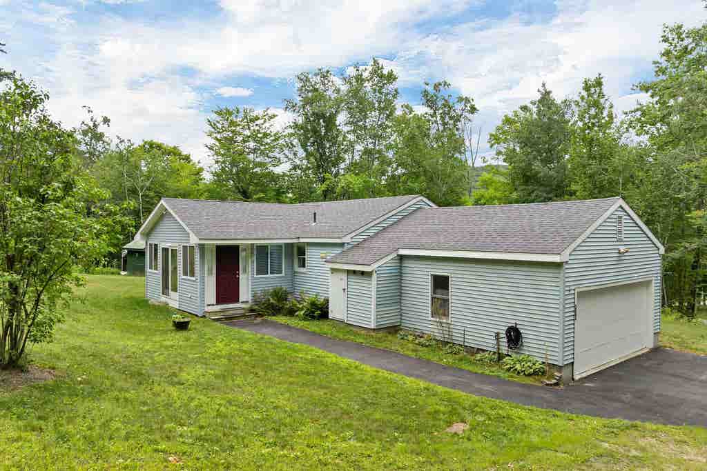 Photo of 410 Sheridan Road, Moultonborough, NH 03254 (MLS # 5102835)