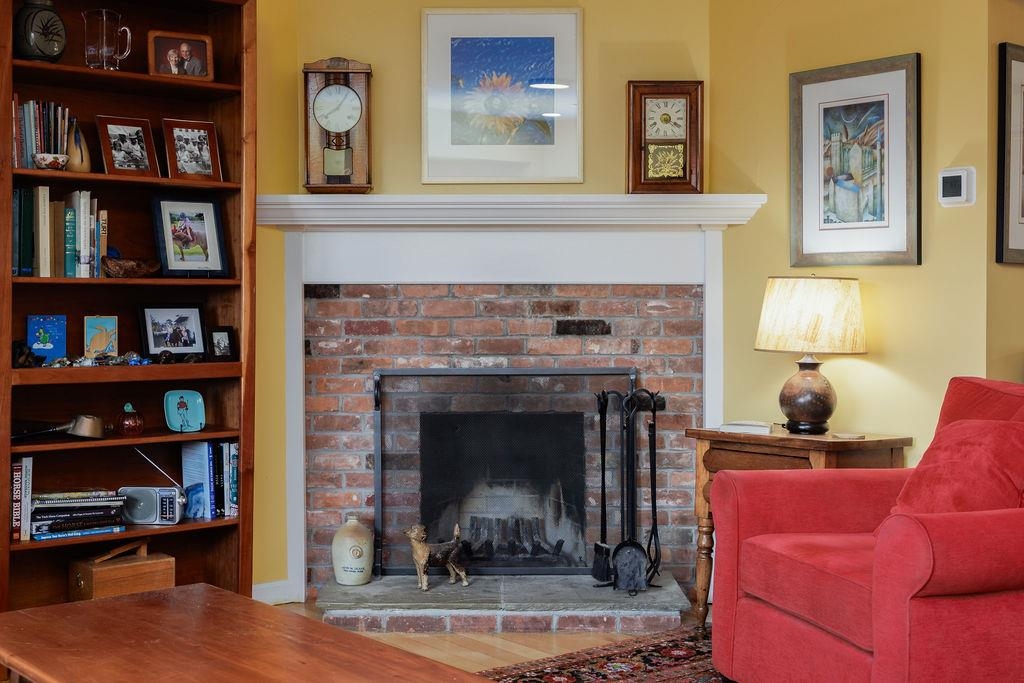 18 College Hill Road 18