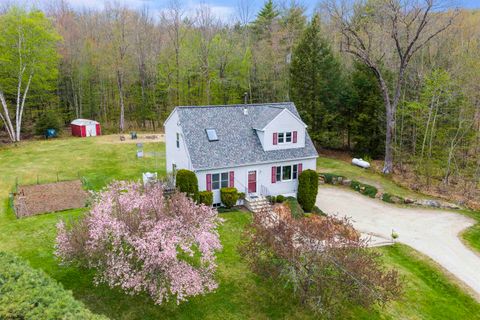 Photo of 53 White Tail Drive, Epsom, NH 03234 (MLS # 5092137)