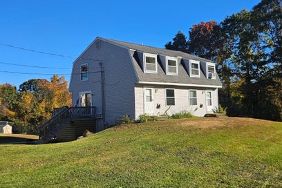 15 Juniper Road Derry NH 03038