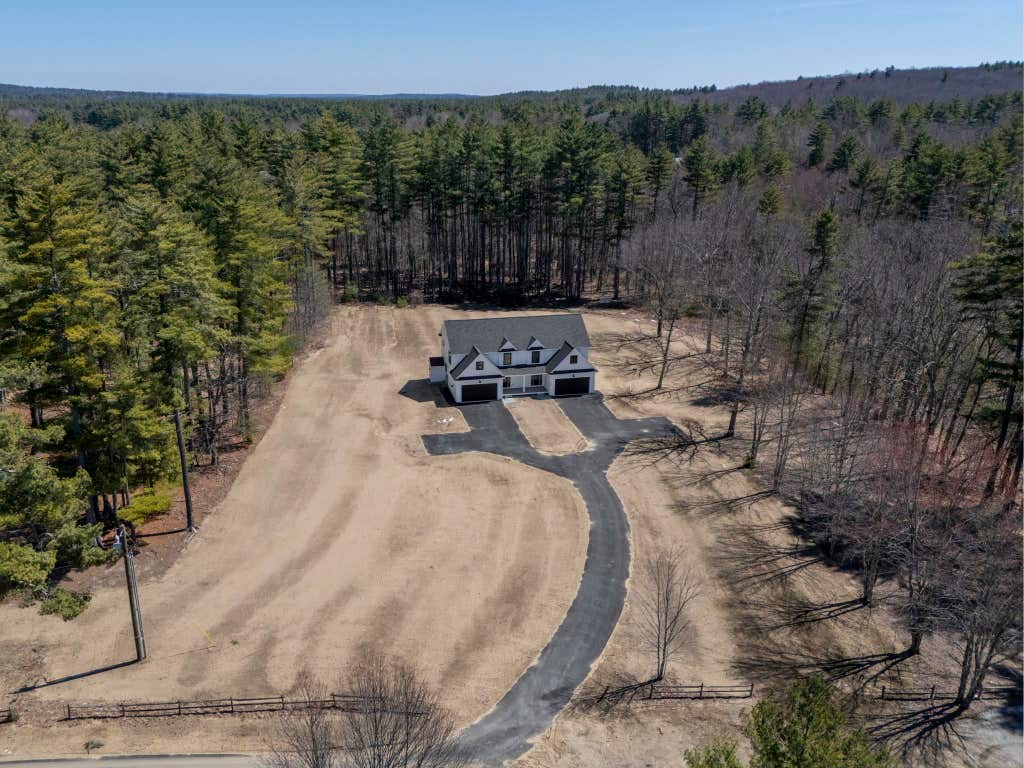 Photo of 447 Silver Lake Road #B, Hollis, NH 03049 (MLS # 5104423)
