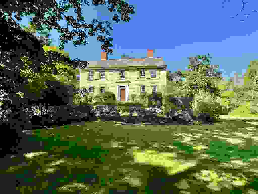 Photo of 89 Chestnut Hill Road, Amherst, NH 03031 (MLS # 5103223)