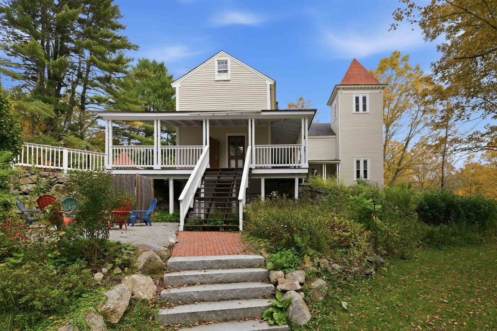 Photo of 183 Waterloo Street, Warner, NH 03278 (MLS # 5108805)
