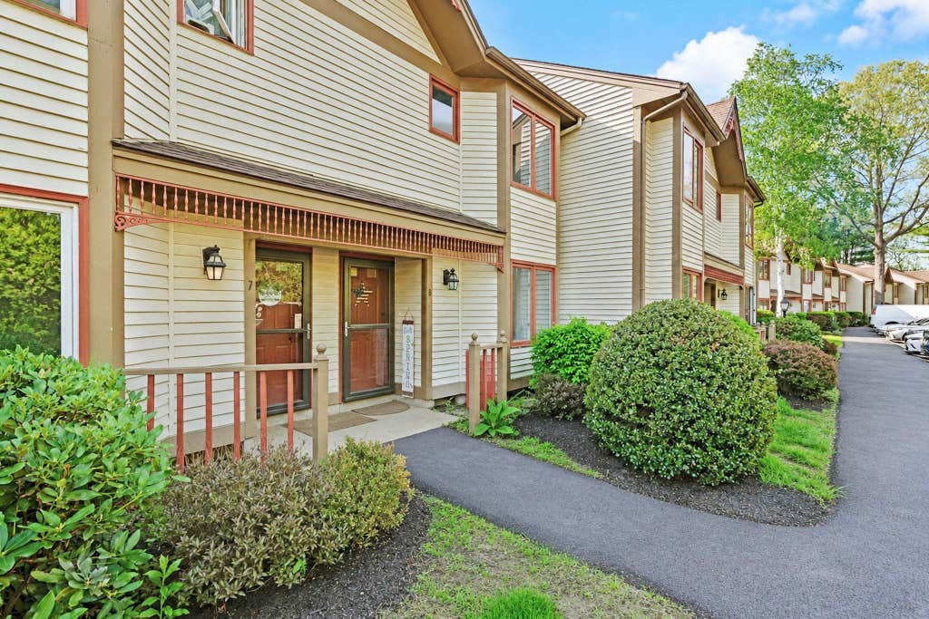 Photo of 67 Fifth Street #Unit 8, Dover, NH 03820 (MLS # 5094033)