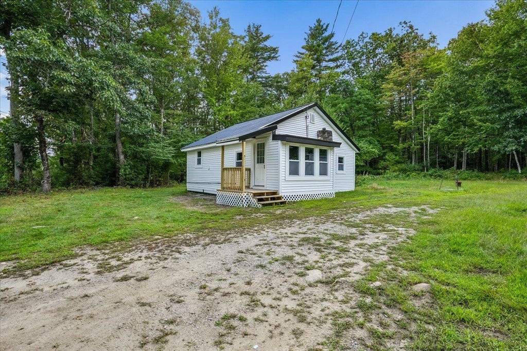 Photo of 208 Elm Street, Concord, NH 03303 (MLS # 5106713)