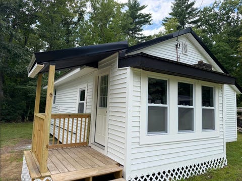 Photo of 208 Elm Street, Concord, NH 03303 (MLS # 5106713)