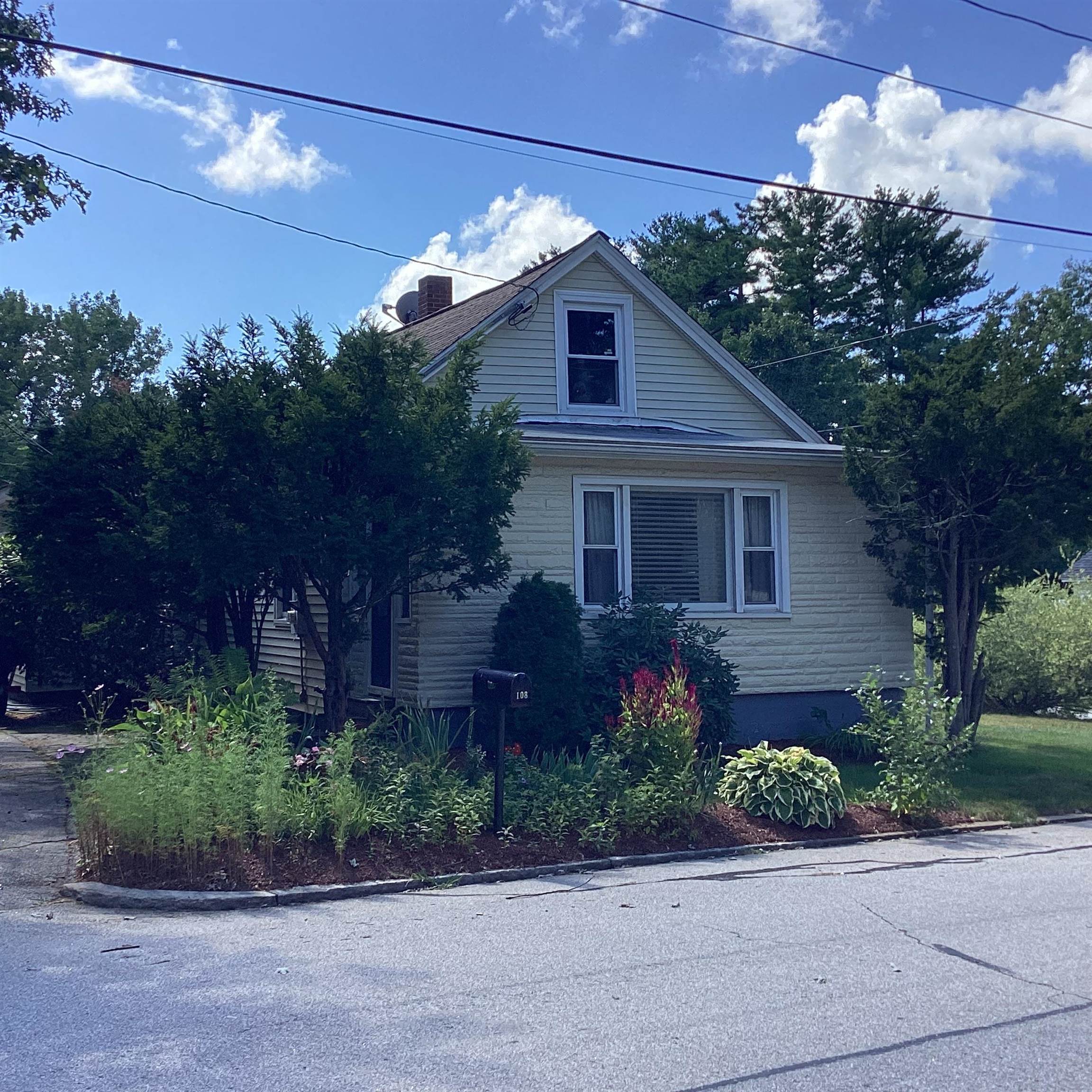 108 Arizona Street