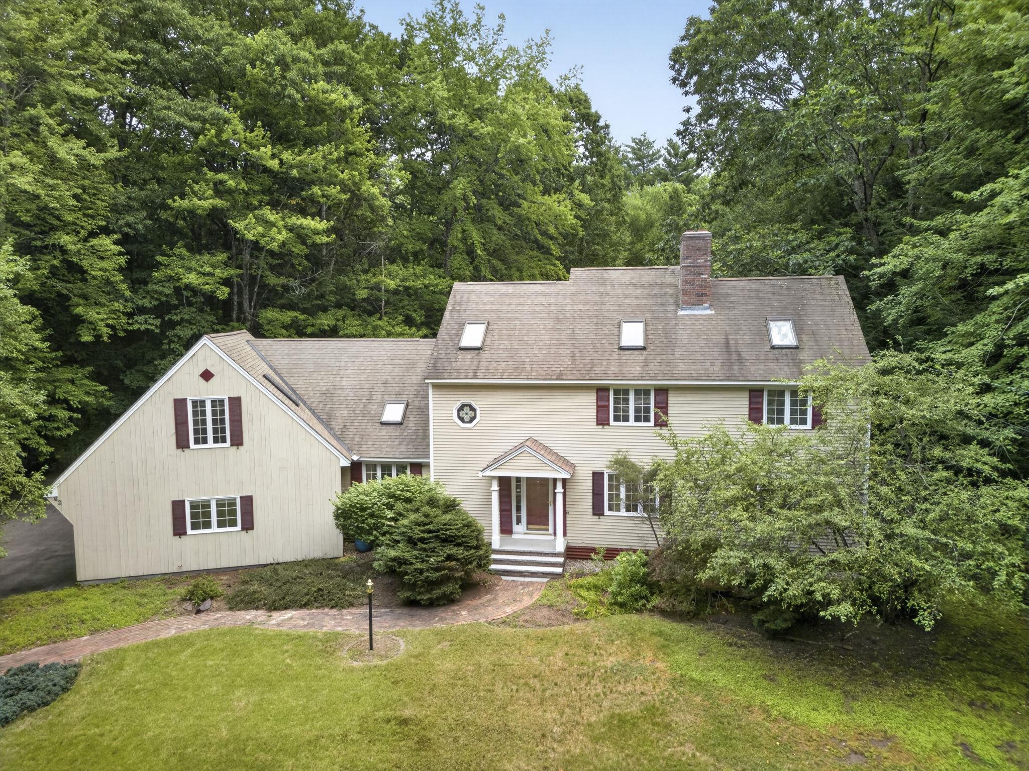 62 Hearthside Circle