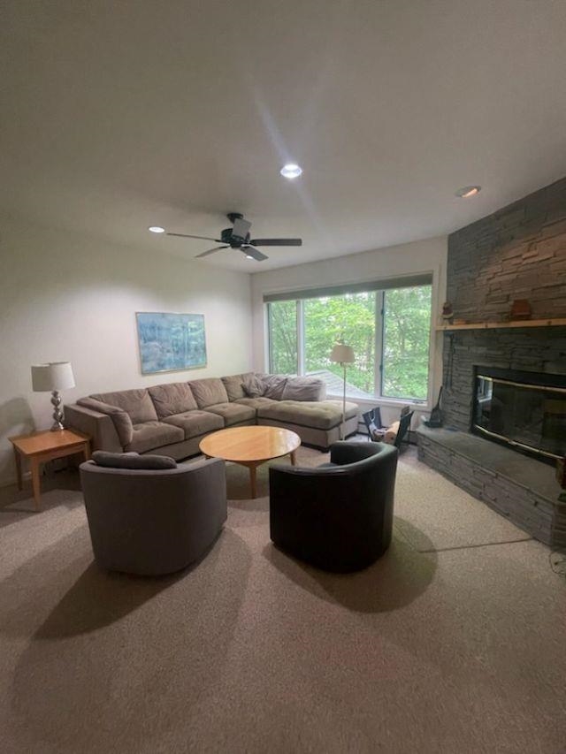 16 Trailside Executive 16