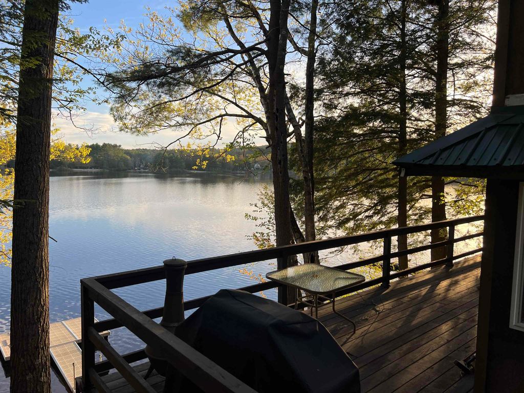 Photo of 27 Hummingbird Lane, Hillsborough, NH 03244 (MLS # 5089395)