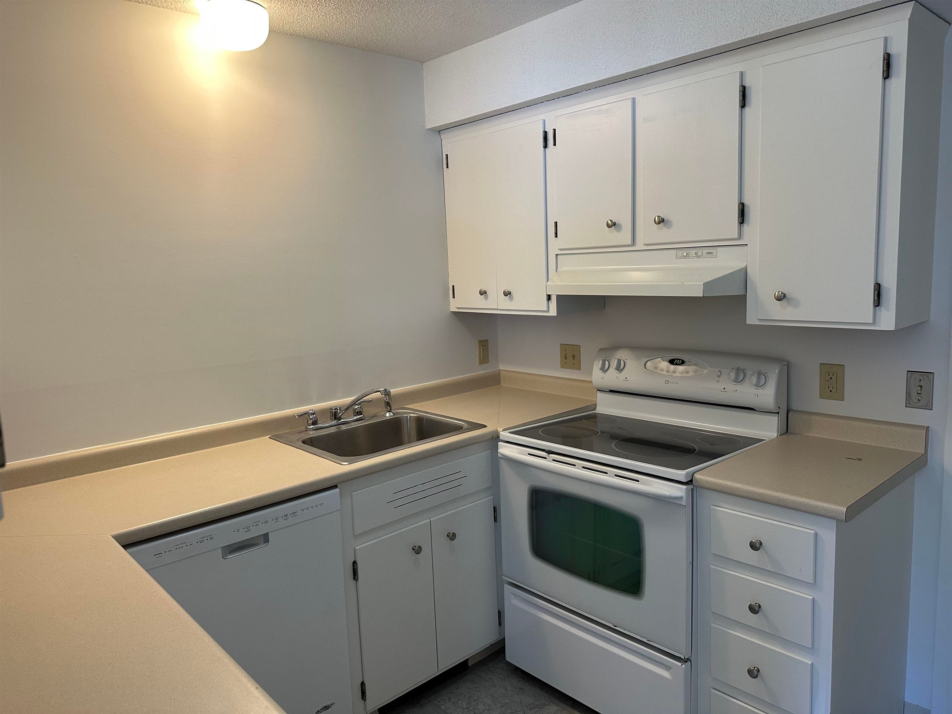 1 Pine Street A-21