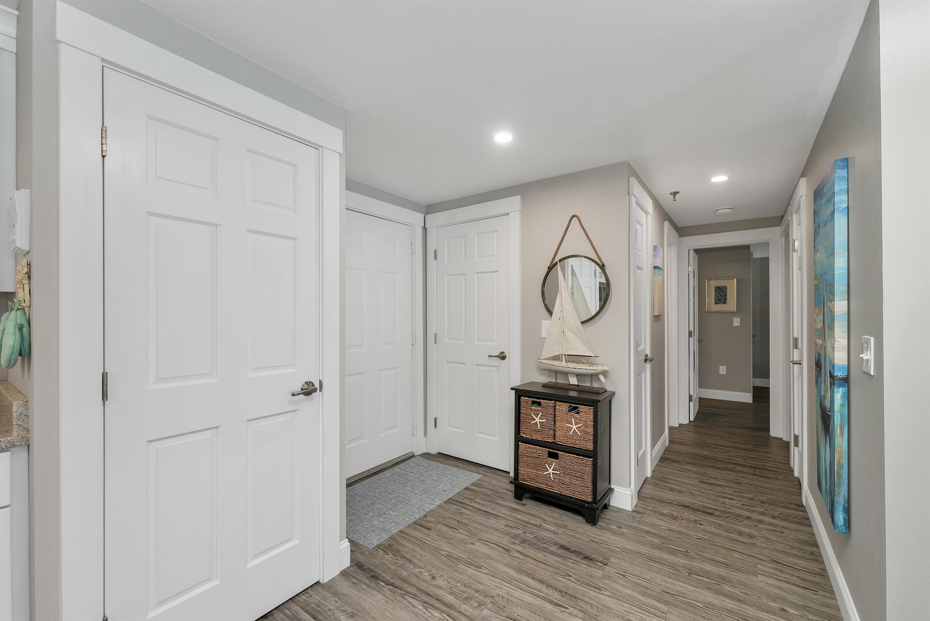 407 Ocean Boulevard B10