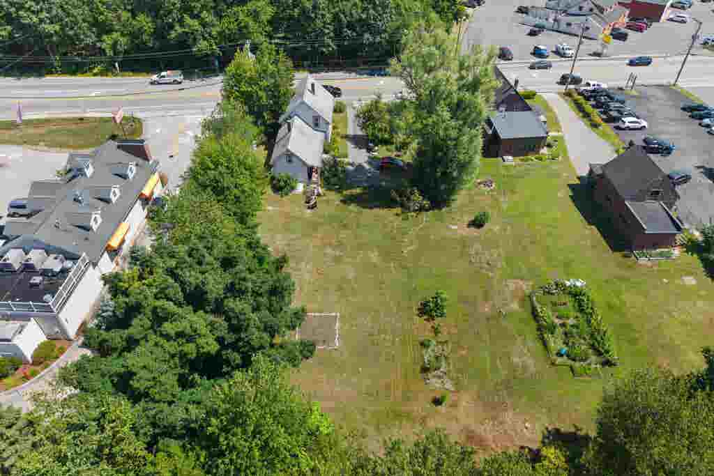 Photo of 114 LONDONDERRY Turnpike, Manchester, NH 03104 (MLS # 5105981)