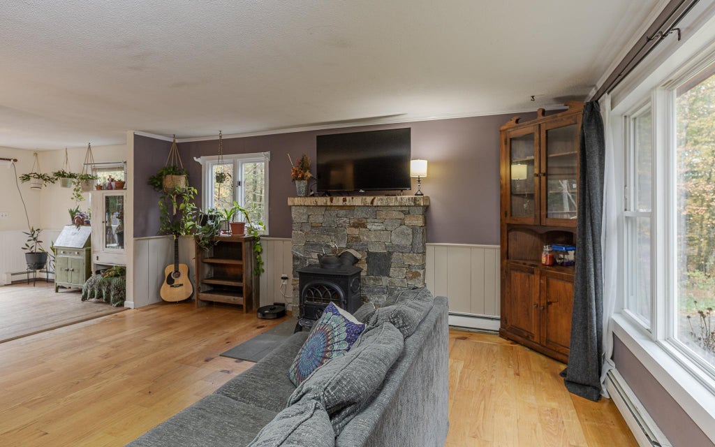 Photo of 781 Fullam Hill Road, Fitzwilliam, NH 03447 (MLS # 5114122)