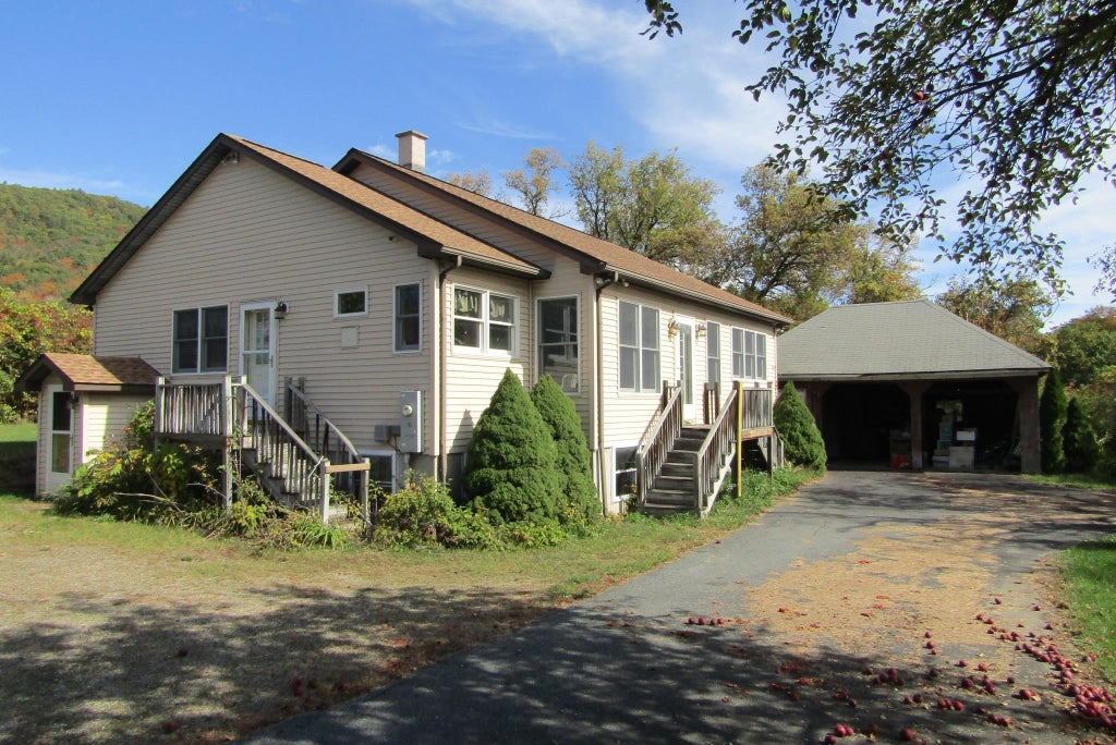 Photo of 50 Monroe Road, Bath, NH 05051 (MLS # 5115131)