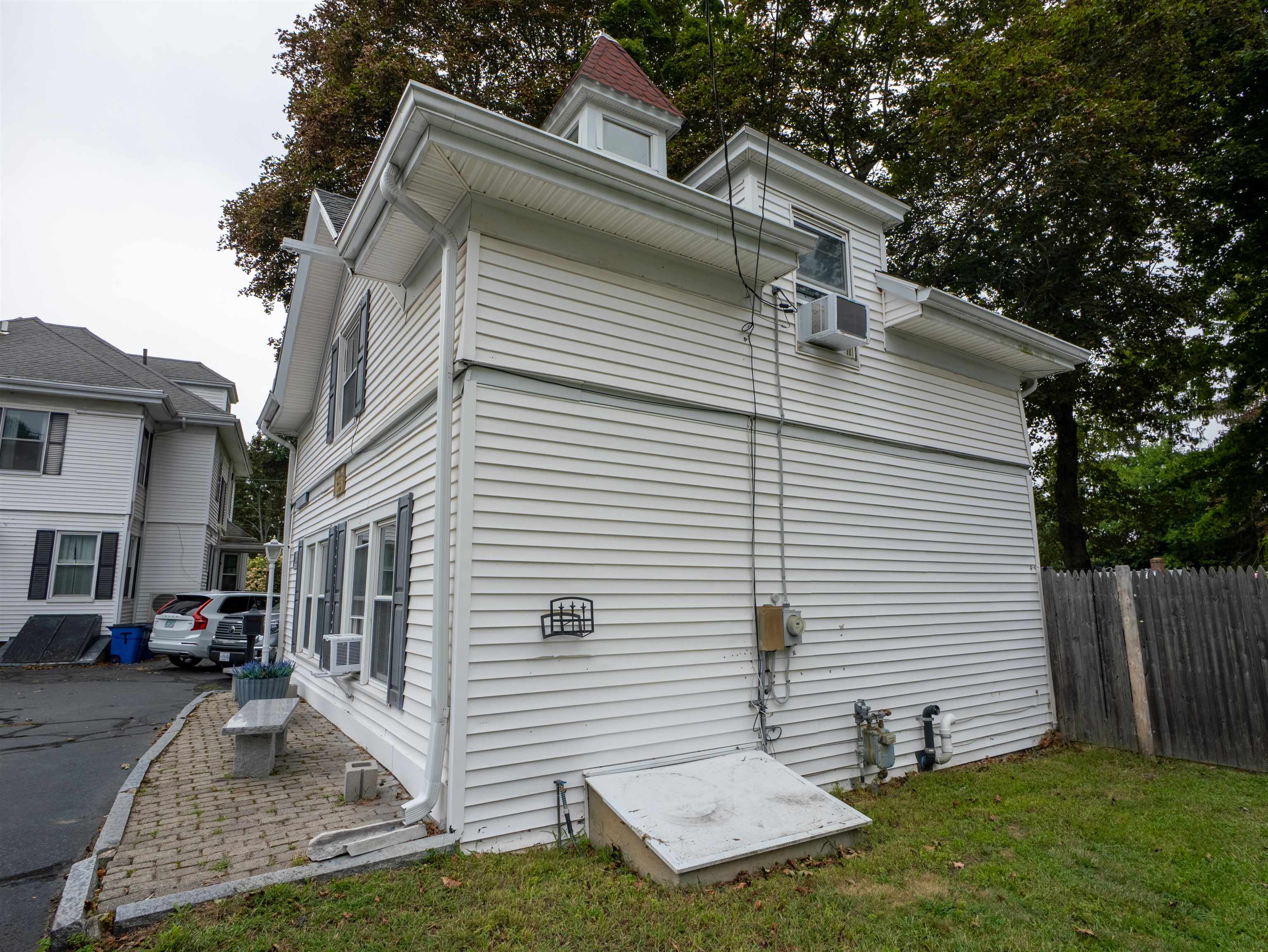 169 Lafayette Road 3