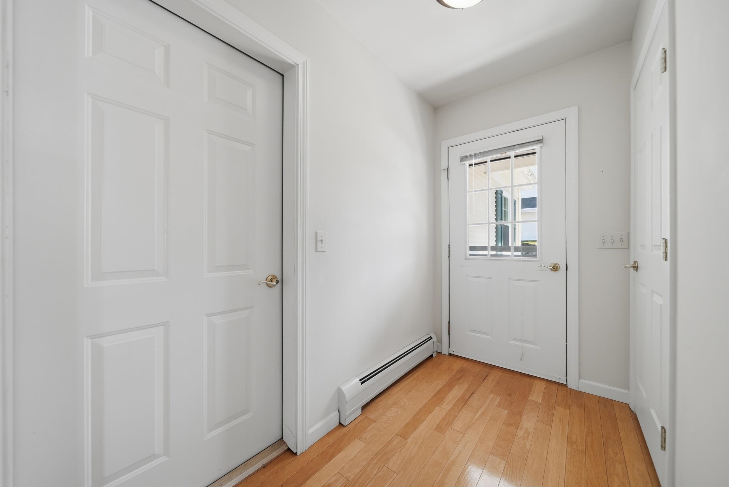 4 Bow Center Road B4