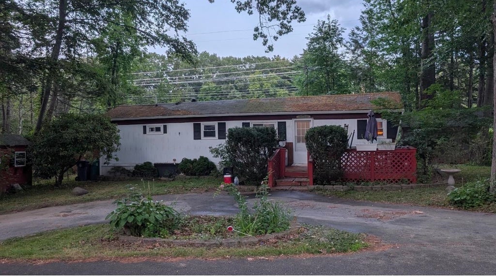 Photo of 5 Hemlock Haven Road, Hampton, NH 03842 (MLS # 5104851)