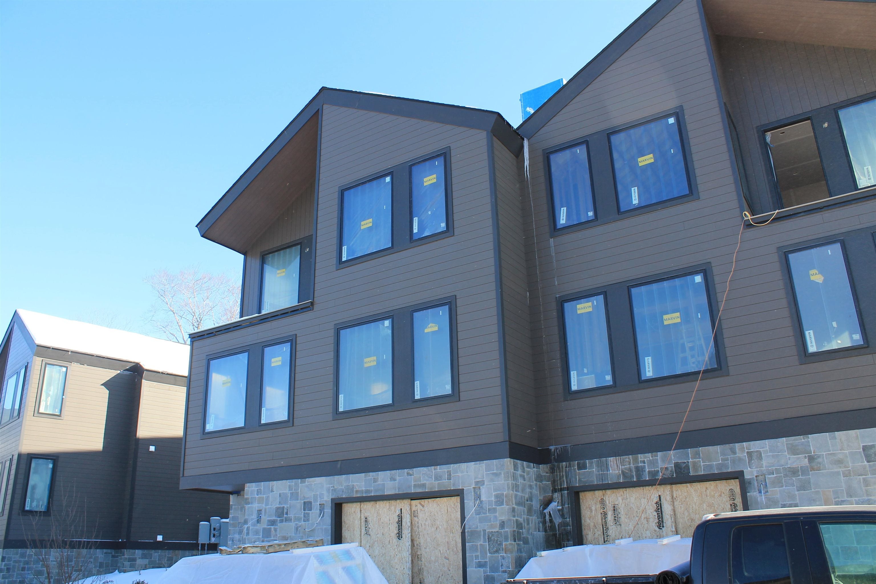 17 Ember Court B