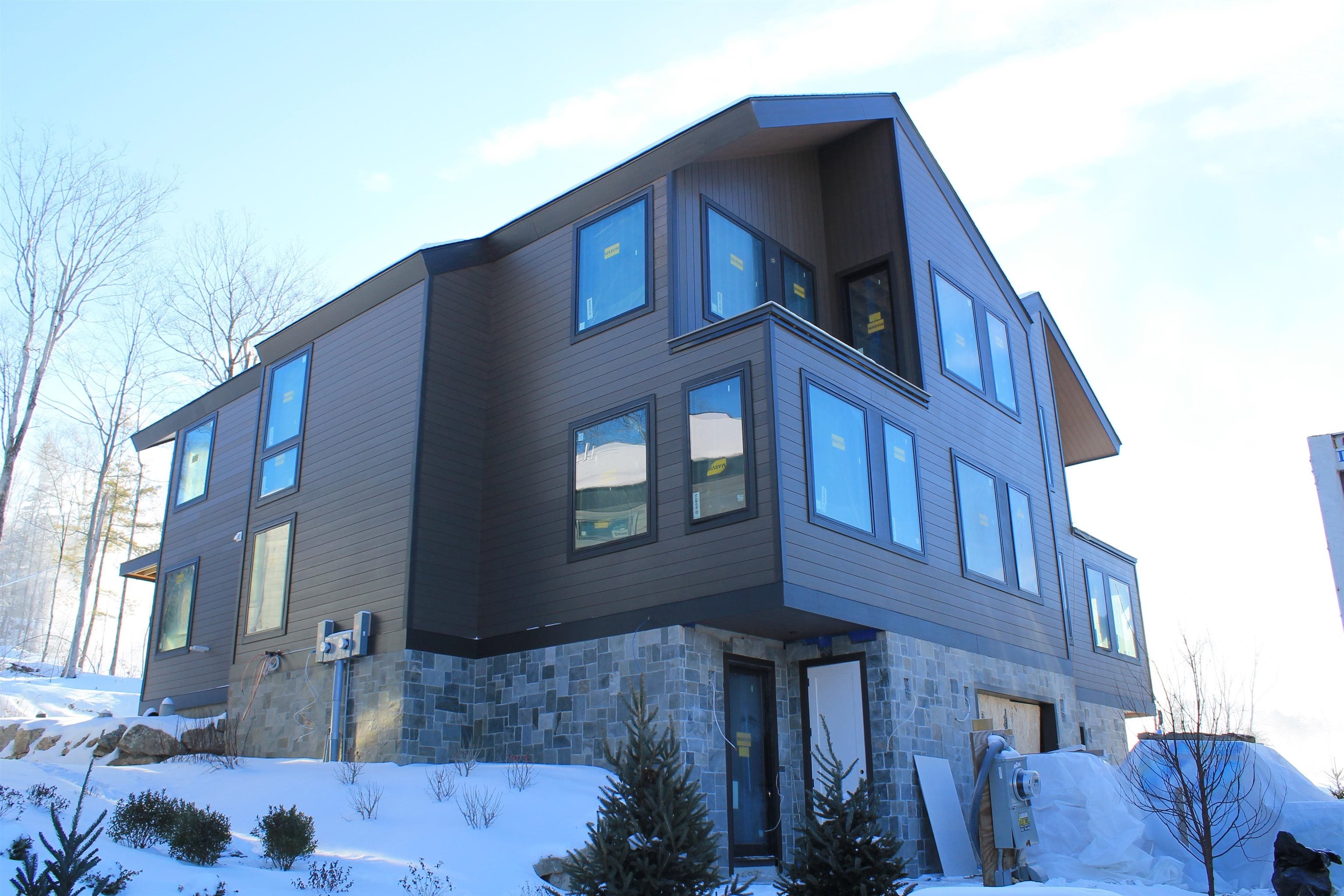 17 Ember Court B