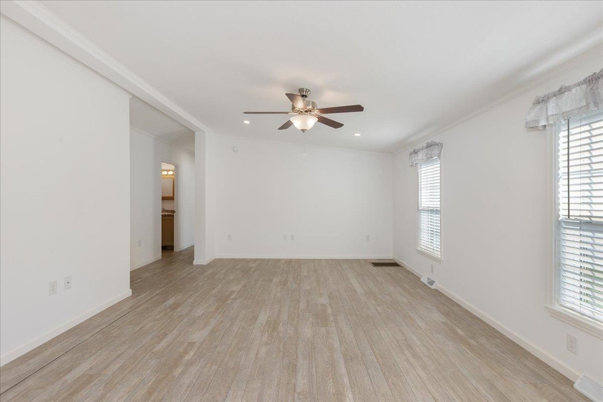 29 Lowell Road 24