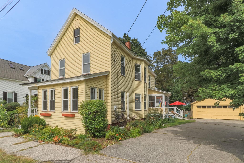 Photo of 84 Pillsbury Street, Concord, NH 03301 (MLS # 5108655)