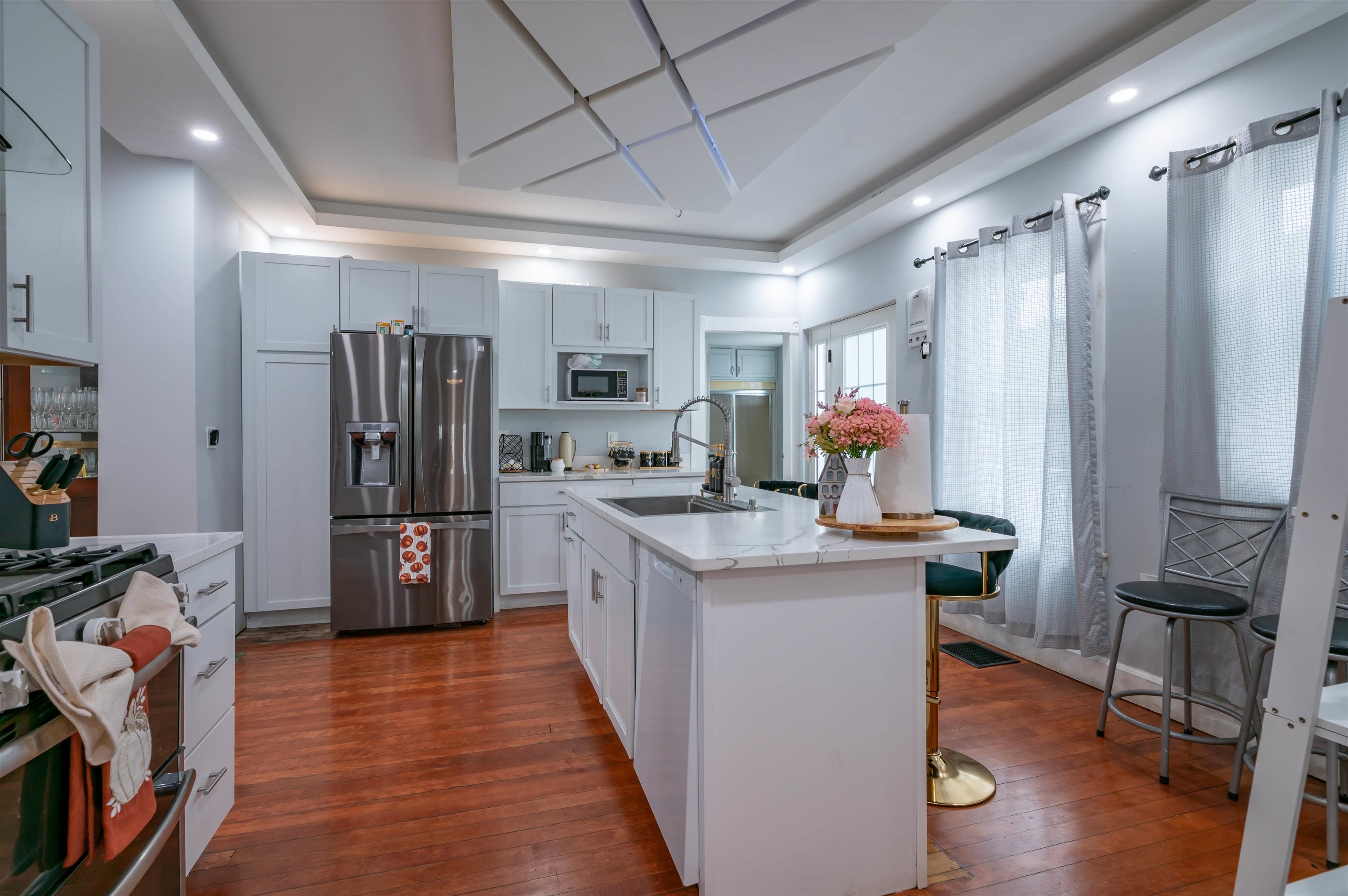 6 Copp Street