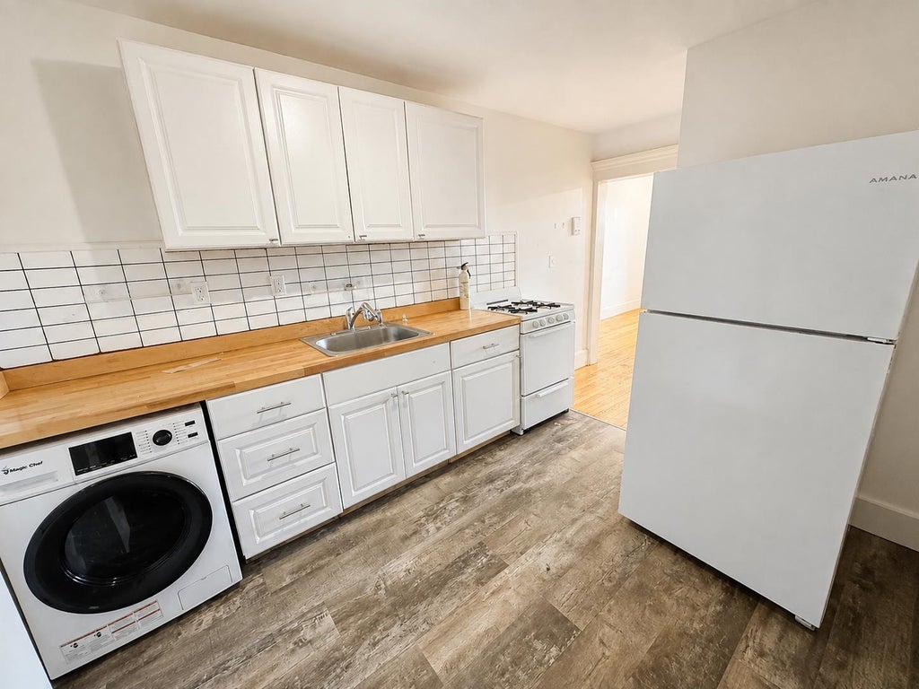 Photo of 11 Court Street #13, Keene, NH 03431 (MLS # 5107550)