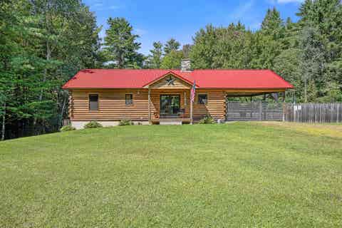 Photo of 162 South Lunenburg Road, Lunenburg, VT 05906 (MLS # 5106399)