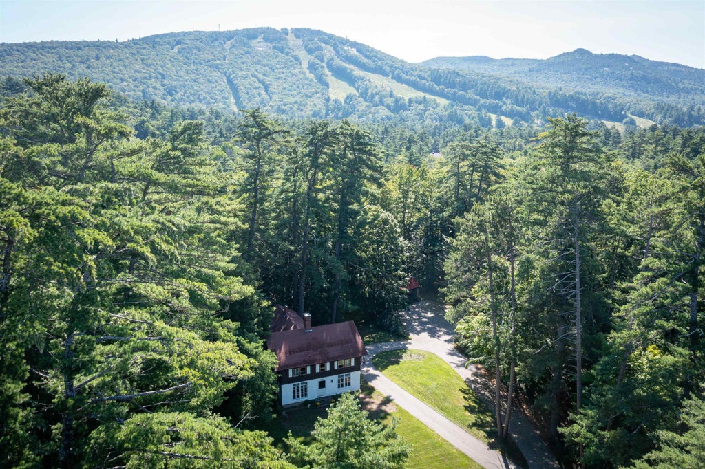 Photo of 555 Kearsarge Road, Conway, NH 03860 (MLS # 5106225)