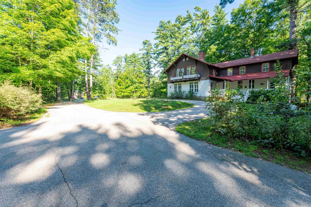 Photo of 555 Kearsarge Road, Conway, NH 03860 (MLS # 5106225)