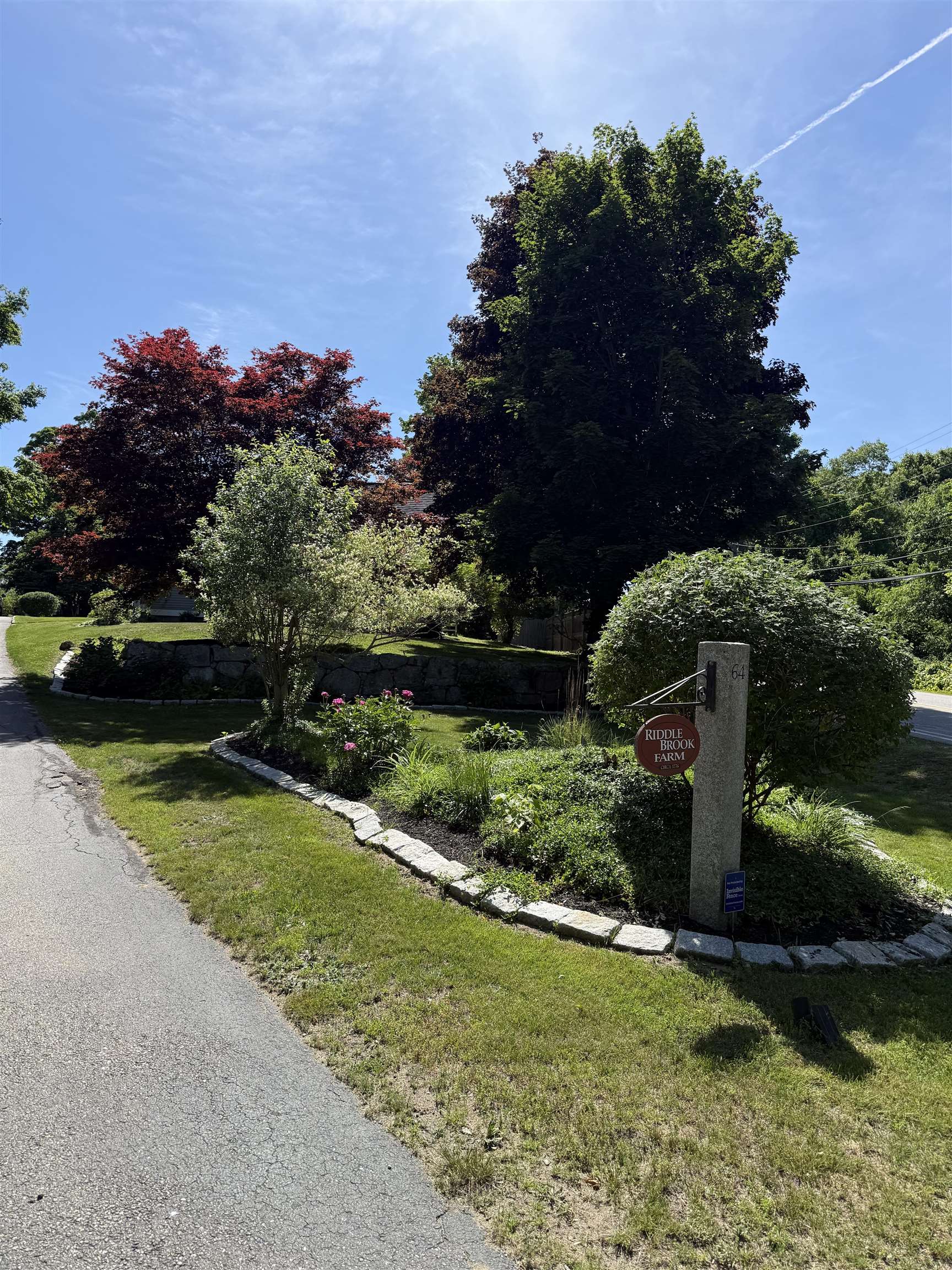 64 N Amherst Road