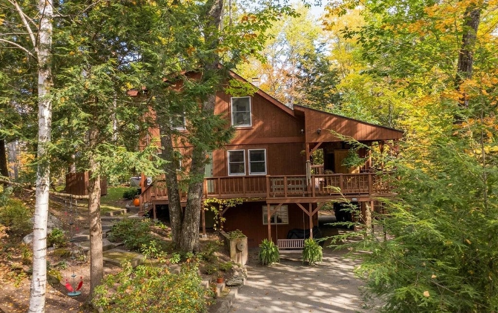 Photo of 40 King Drive, Haverhill, NH 03785 (MLS # 5113642)
