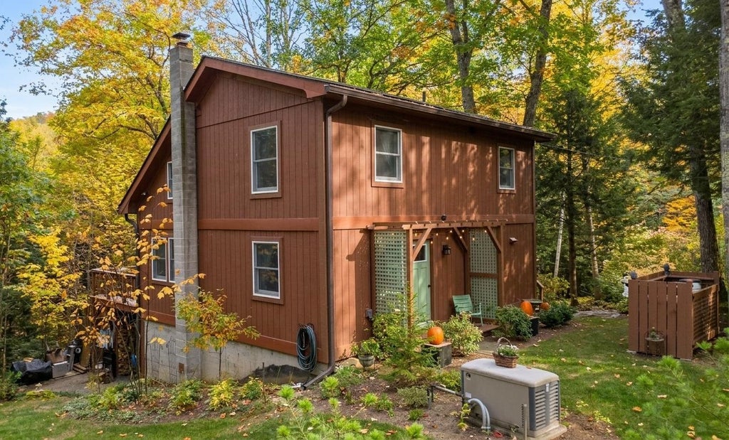Photo of 40 King Drive, Haverhill, NH 03785 (MLS # 5113642)